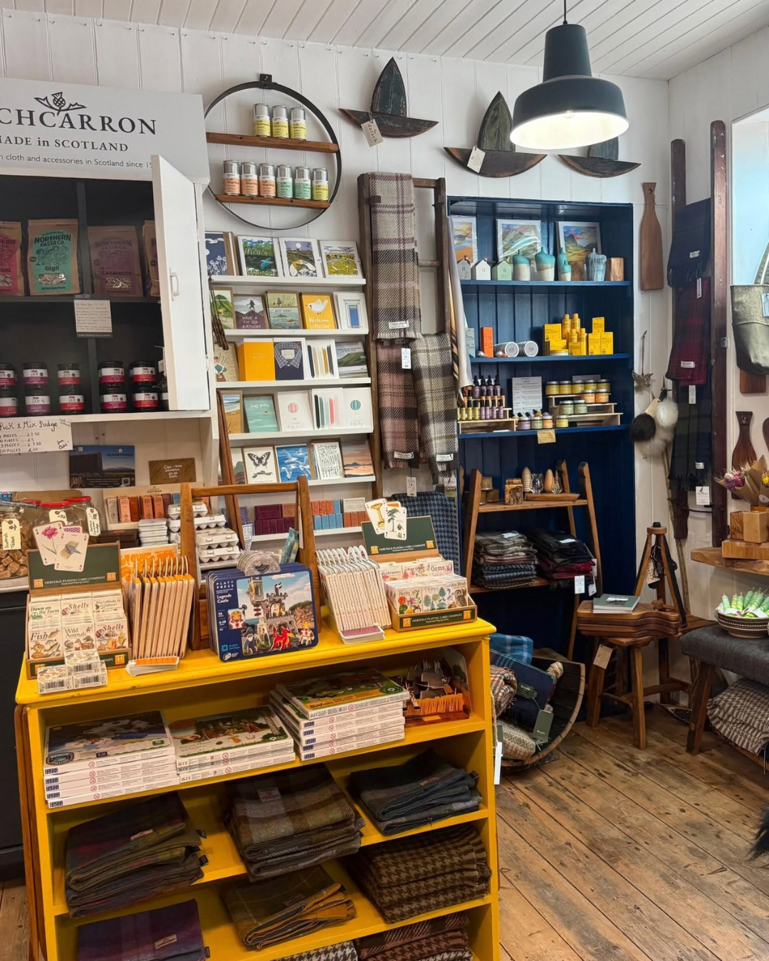 À l'intérieur du magasin Britton Scotland.